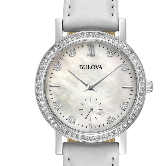Bulova Women´s Crystal White Mother of Pearl Watch
